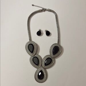 Elegant Black and Silver Necklace and Earring Set